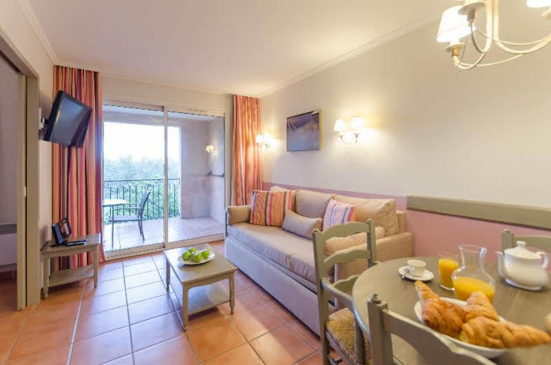 Residence Les Coteaux De Pont-Royal - Maeva Home Mallemort Bagian luar foto