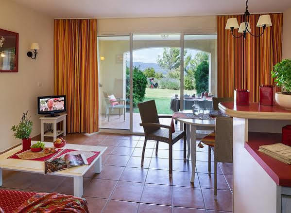 Residence Les Coteaux De Pont-Royal - Maeva Home Mallemort Bagian luar foto